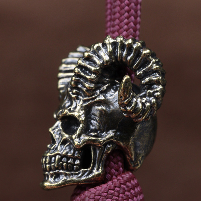 Corno di capra Testa di teschi - Paracord Survival Bracelet recensione e prezzo